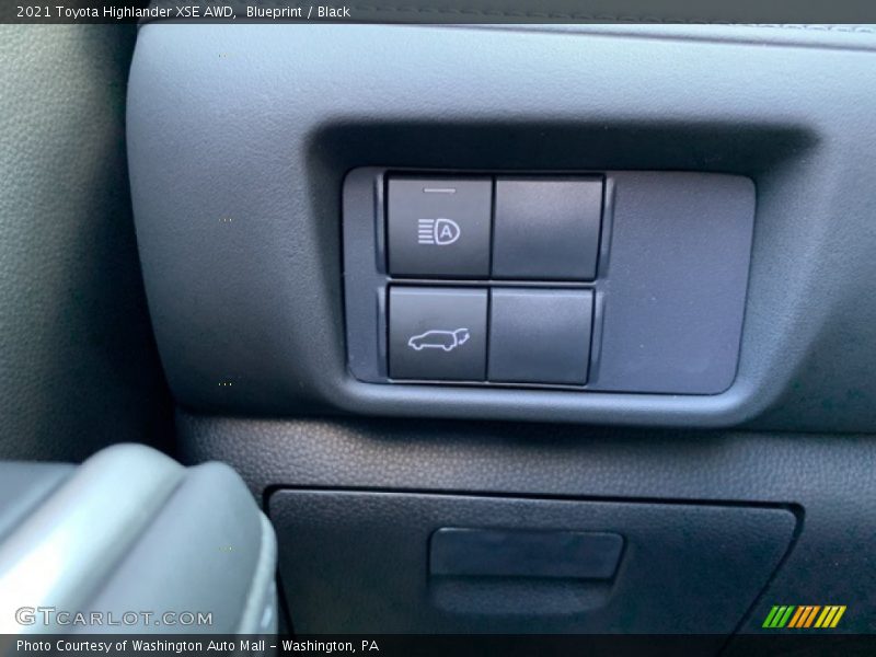Blueprint / Black 2021 Toyota Highlander XSE AWD