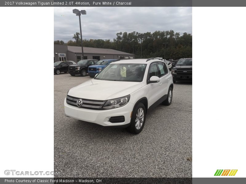 Pure White / Charcoal 2017 Volkswagen Tiguan Limited 2.0T 4Motion