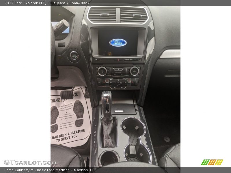 Blue Jeans / Ebony Black 2017 Ford Explorer XLT