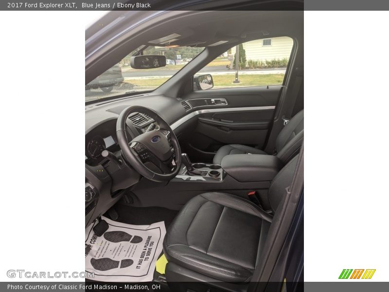 Blue Jeans / Ebony Black 2017 Ford Explorer XLT
