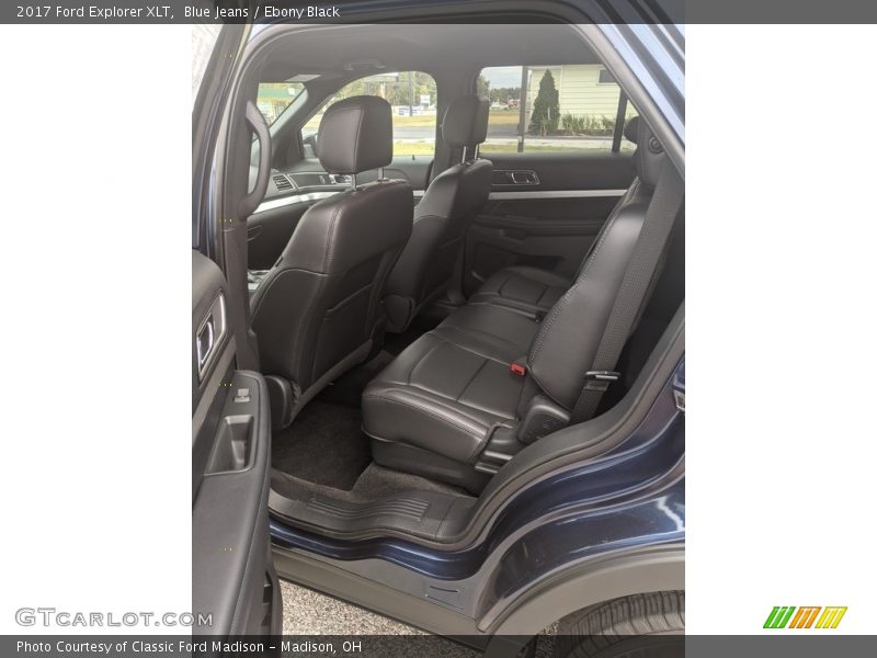 Blue Jeans / Ebony Black 2017 Ford Explorer XLT