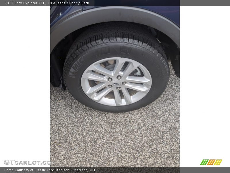 Blue Jeans / Ebony Black 2017 Ford Explorer XLT