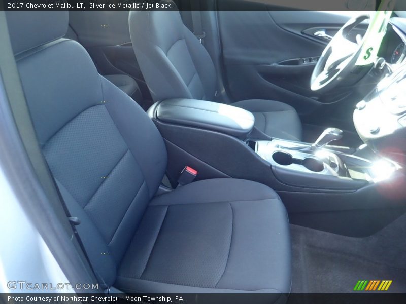 Silver Ice Metallic / Jet Black 2017 Chevrolet Malibu LT