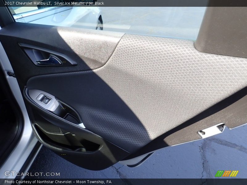 Silver Ice Metallic / Jet Black 2017 Chevrolet Malibu LT