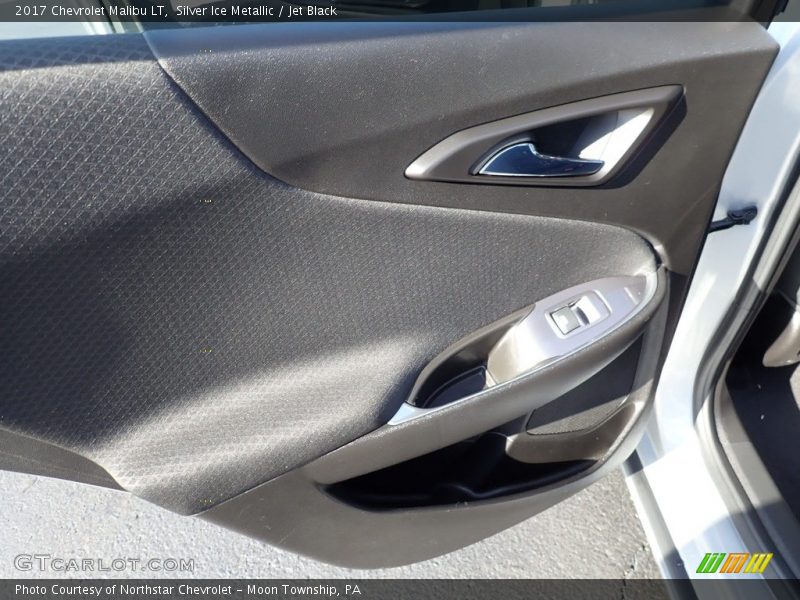 Silver Ice Metallic / Jet Black 2017 Chevrolet Malibu LT