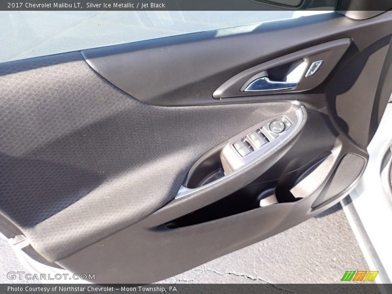 Silver Ice Metallic / Jet Black 2017 Chevrolet Malibu LT