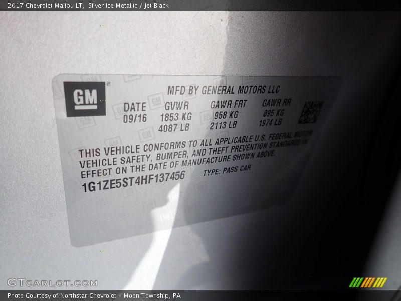 Silver Ice Metallic / Jet Black 2017 Chevrolet Malibu LT