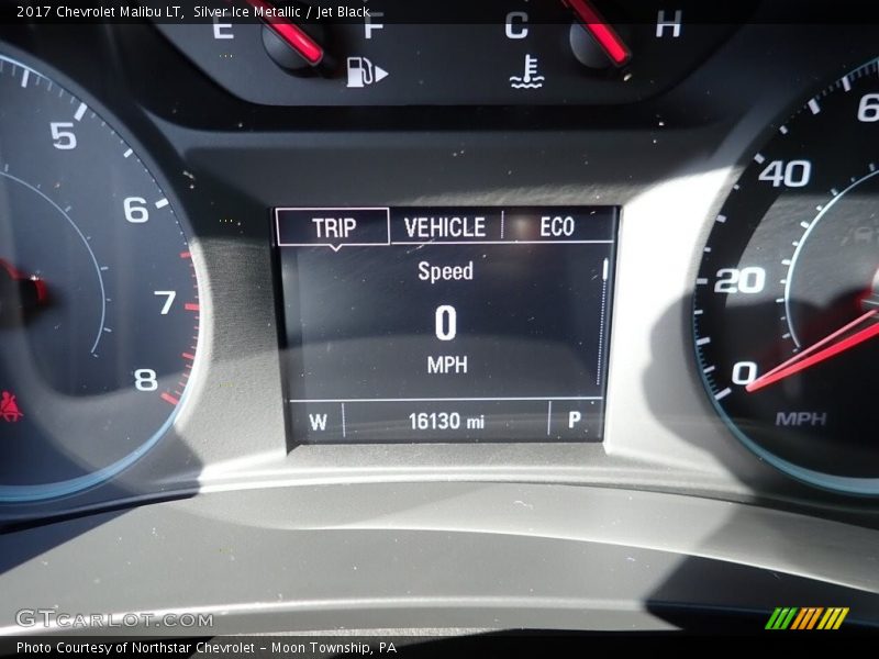 Silver Ice Metallic / Jet Black 2017 Chevrolet Malibu LT