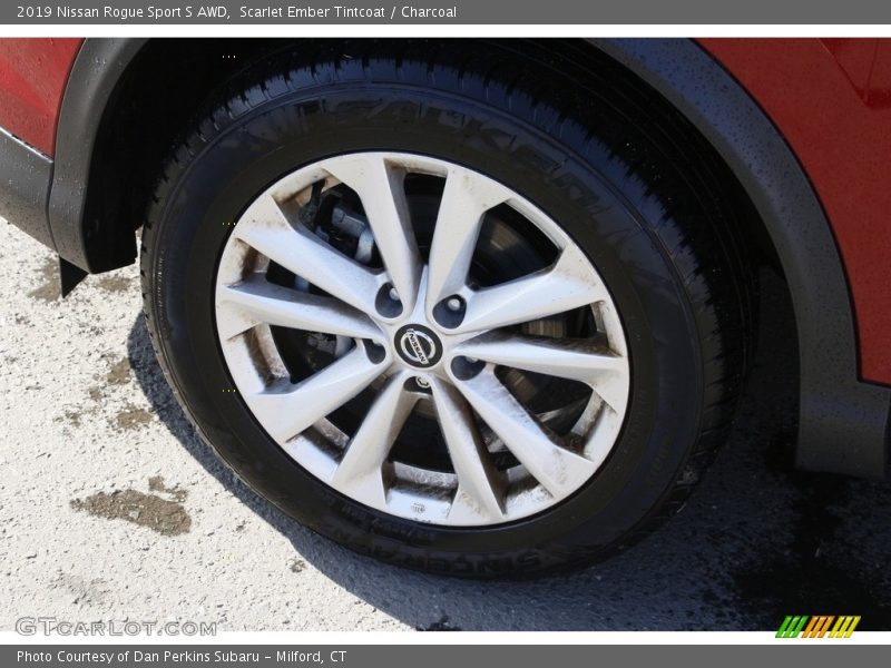 Scarlet Ember Tintcoat / Charcoal 2019 Nissan Rogue Sport S AWD