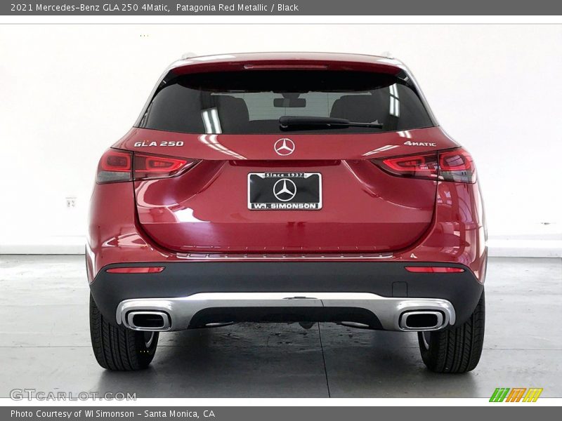 Patagonia Red Metallic / Black 2021 Mercedes-Benz GLA 250 4Matic