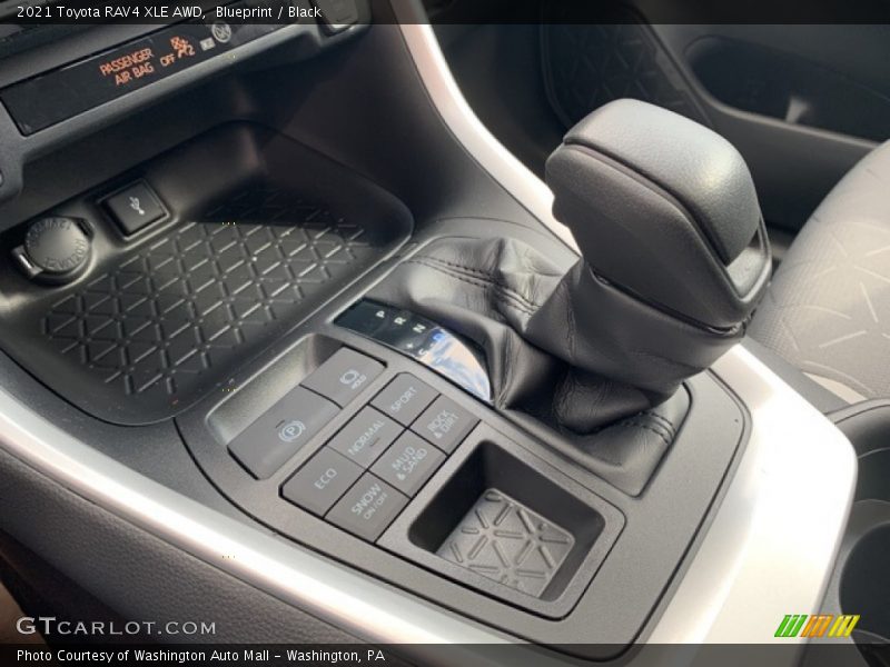 2021 RAV4 XLE AWD 8 Speed ECT-i Automatic Shifter