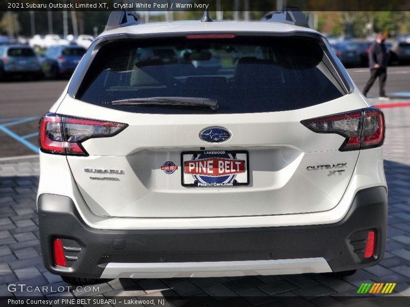 Crystal White Pearl / Warm Ivory 2021 Subaru Outback Limited XT