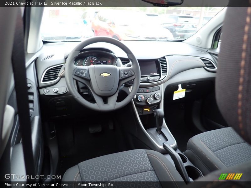 Silver Ice Metallic / Jet Black 2021 Chevrolet Trax LS