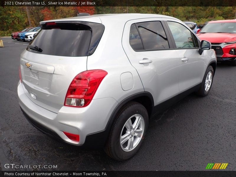 Silver Ice Metallic / Jet Black 2021 Chevrolet Trax LS