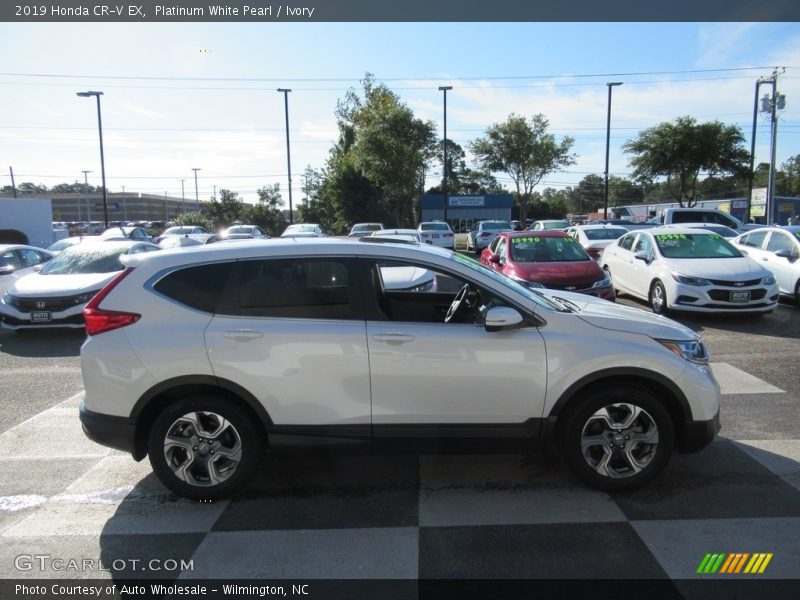 Platinum White Pearl / Ivory 2019 Honda CR-V EX