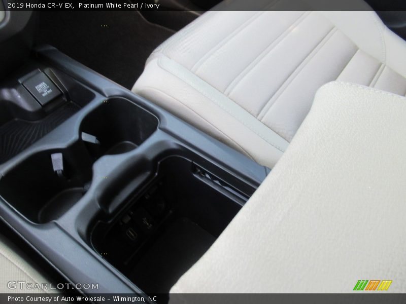 Platinum White Pearl / Ivory 2019 Honda CR-V EX