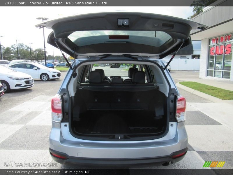 Ice Silver Metallic / Black 2018 Subaru Forester 2.5i Limited