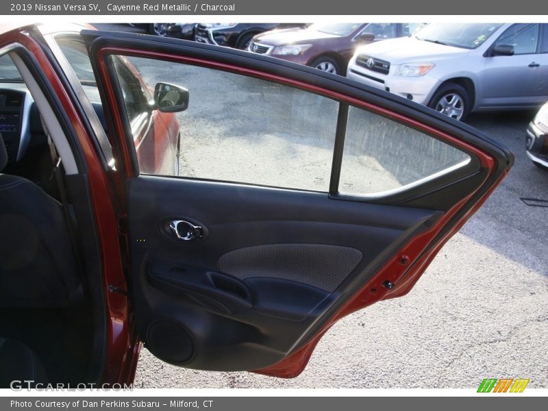 Cayenne Red Metallic / Charcoal 2019 Nissan Versa SV