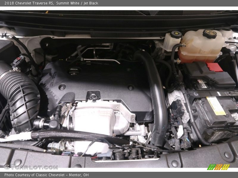 Summit White / Jet Black 2018 Chevrolet Traverse RS
