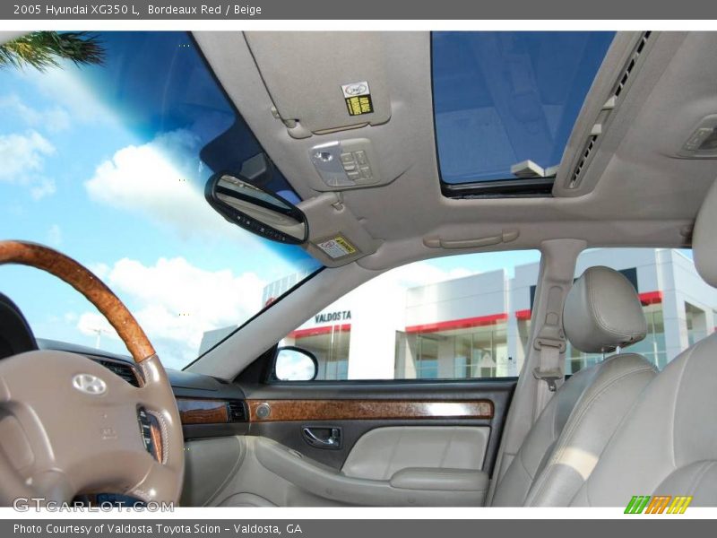 Bordeaux Red / Beige 2005 Hyundai XG350 L