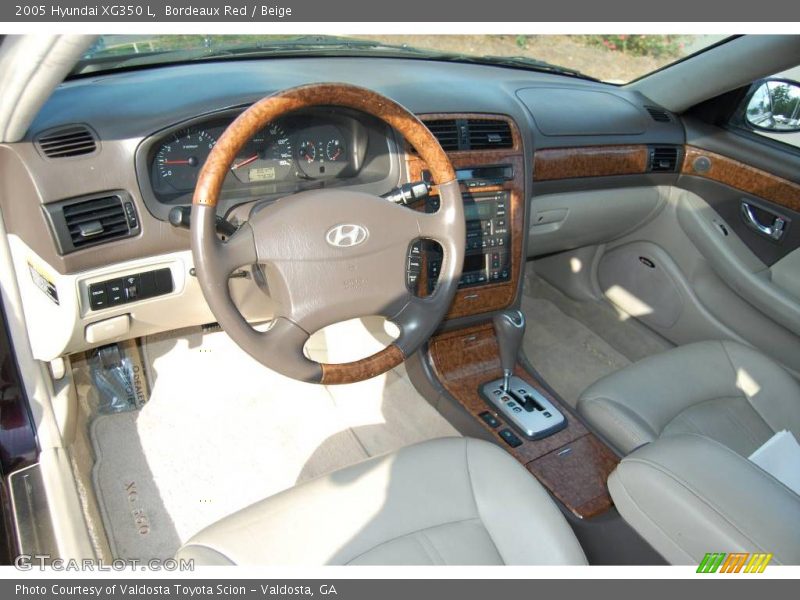 Bordeaux Red / Beige 2005 Hyundai XG350 L