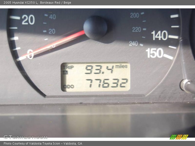 Bordeaux Red / Beige 2005 Hyundai XG350 L