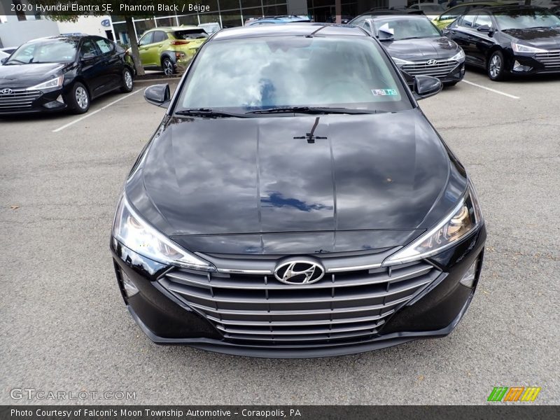 Phantom Black / Beige 2020 Hyundai Elantra SE