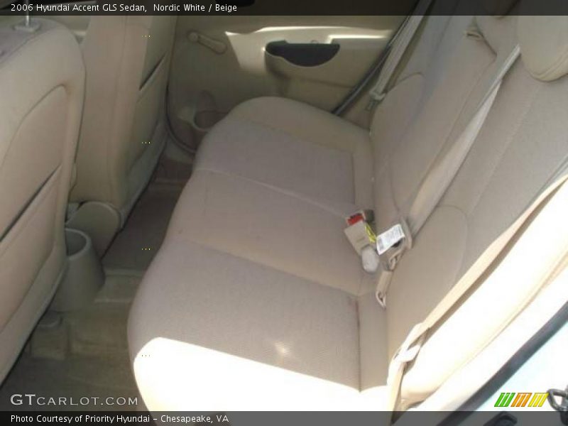 Nordic White / Beige 2006 Hyundai Accent GLS Sedan