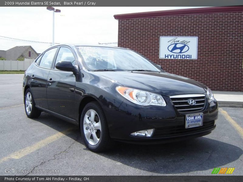 Black Pearl / Gray 2009 Hyundai Elantra SE Sedan