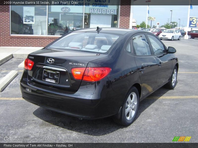 Black Pearl / Gray 2009 Hyundai Elantra SE Sedan