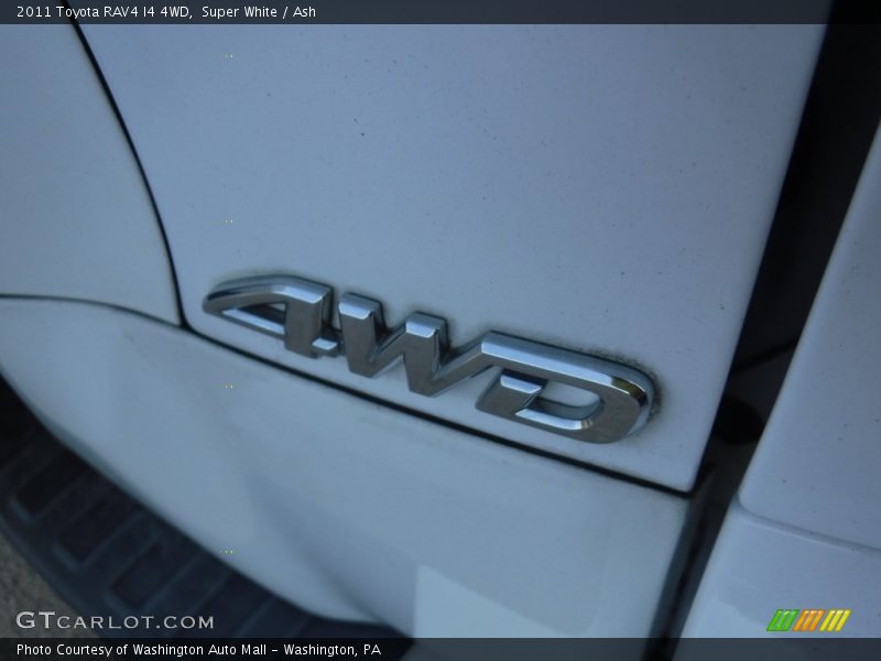 Super White / Ash 2011 Toyota RAV4 I4 4WD