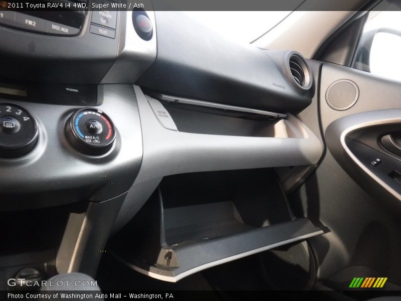 Super White / Ash 2011 Toyota RAV4 I4 4WD