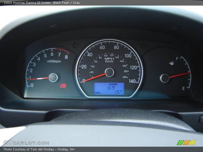 Black Pearl / Gray 2009 Hyundai Elantra SE Sedan