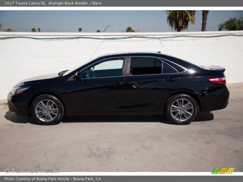 Midnight Black Metallic / Black 2017 Toyota Camry SE