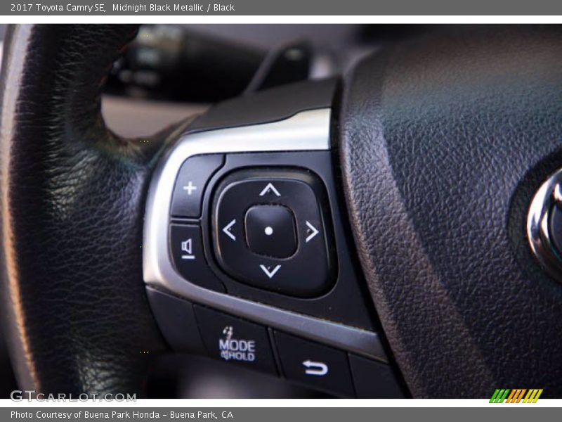 Midnight Black Metallic / Black 2017 Toyota Camry SE