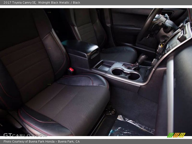 Midnight Black Metallic / Black 2017 Toyota Camry SE