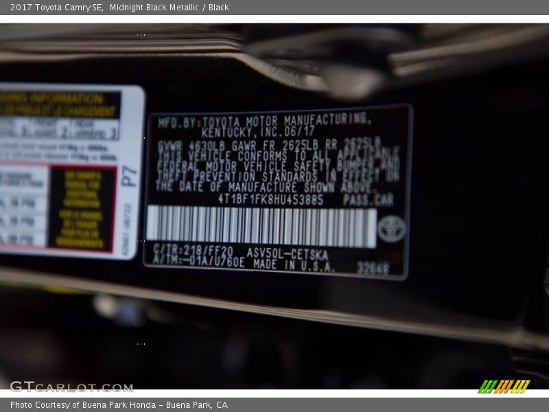 Midnight Black Metallic / Black 2017 Toyota Camry SE