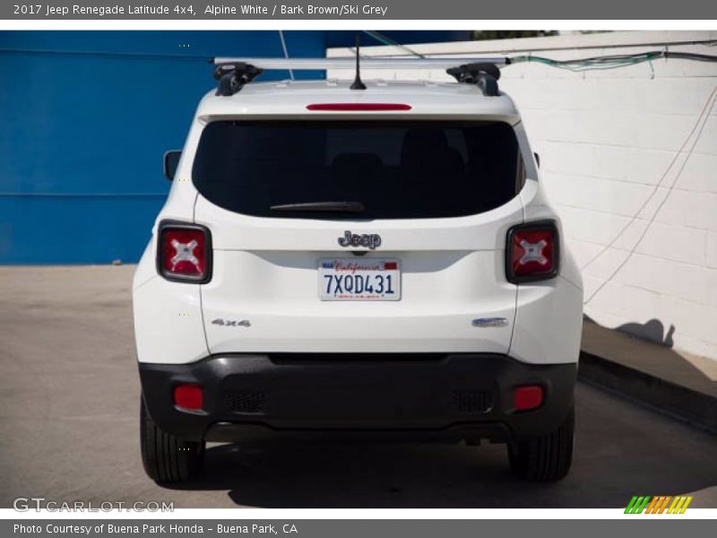 Alpine White / Bark Brown/Ski Grey 2017 Jeep Renegade Latitude 4x4
