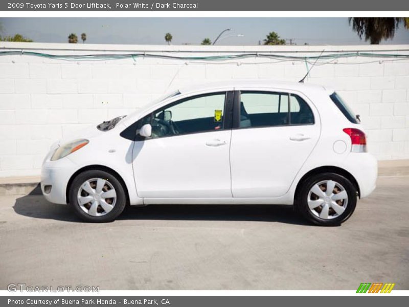 Polar White / Dark Charcoal 2009 Toyota Yaris 5 Door Liftback