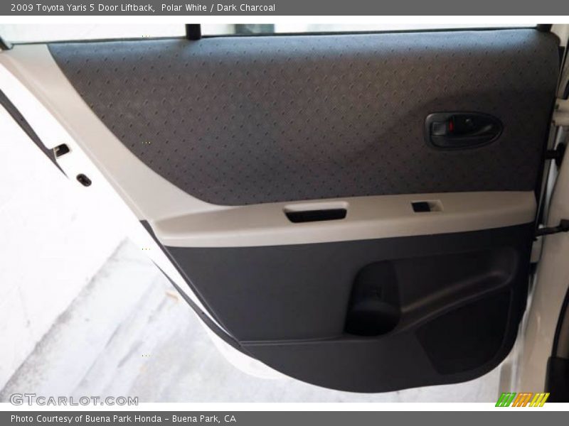 Polar White / Dark Charcoal 2009 Toyota Yaris 5 Door Liftback