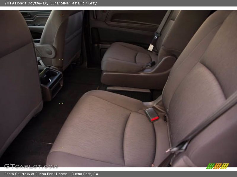 Lunar Silver Metallic / Gray 2019 Honda Odyssey LX