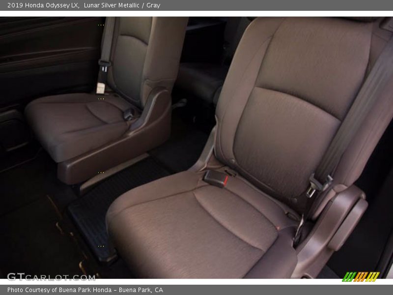 Lunar Silver Metallic / Gray 2019 Honda Odyssey LX