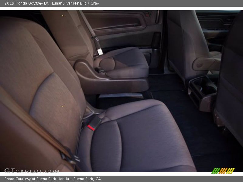 Lunar Silver Metallic / Gray 2019 Honda Odyssey LX