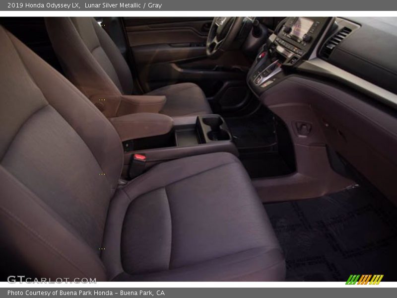 Lunar Silver Metallic / Gray 2019 Honda Odyssey LX