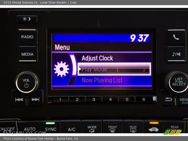 Lunar Silver Metallic / Gray 2019 Honda Odyssey LX