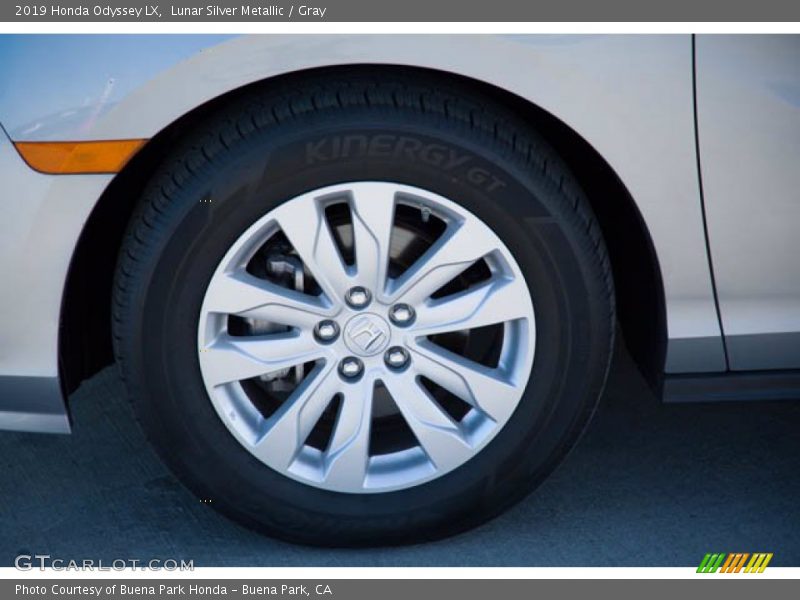 Lunar Silver Metallic / Gray 2019 Honda Odyssey LX