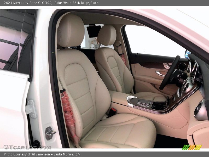 Polar White / Silk Beige/Black 2021 Mercedes-Benz GLC 300