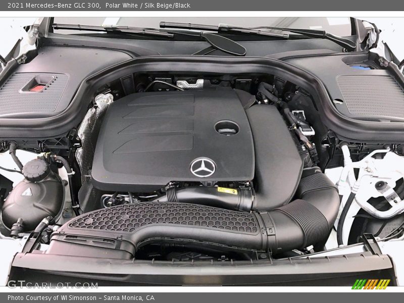 Polar White / Silk Beige/Black 2021 Mercedes-Benz GLC 300