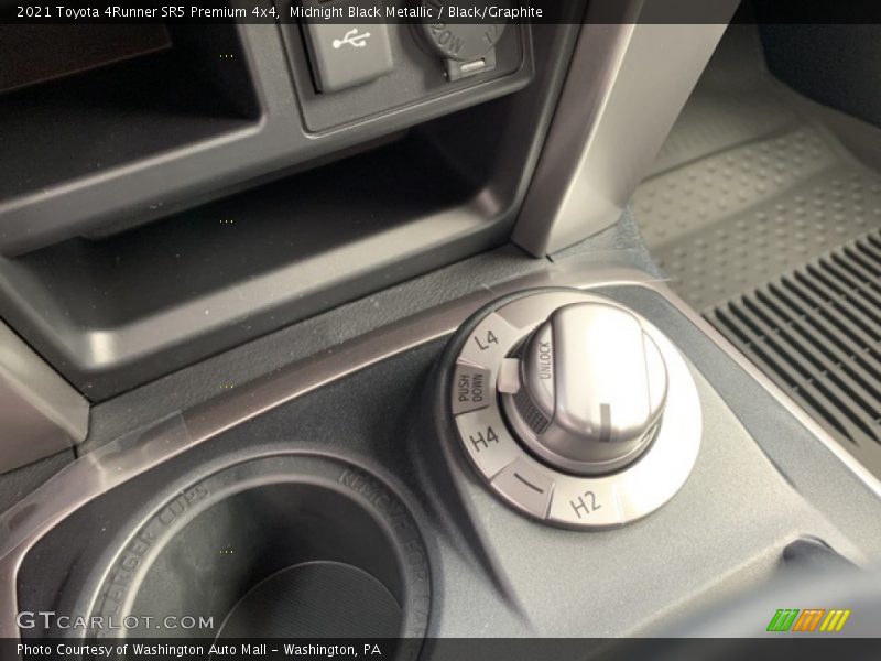 Midnight Black Metallic / Black/Graphite 2021 Toyota 4Runner SR5 Premium 4x4