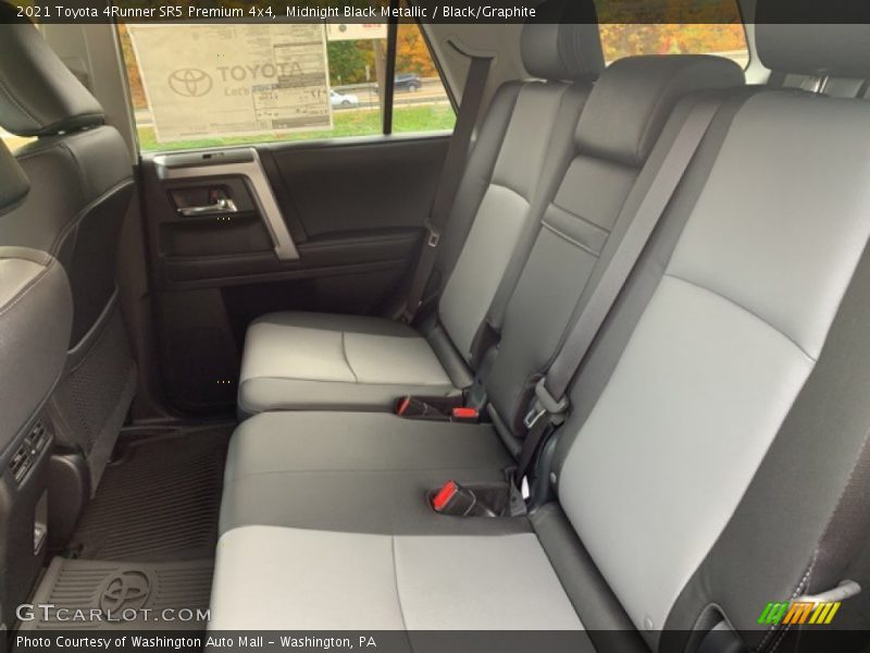 Midnight Black Metallic / Black/Graphite 2021 Toyota 4Runner SR5 Premium 4x4